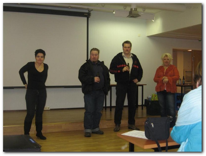 642x481 pixels (85K)